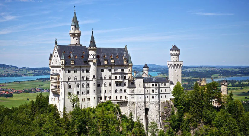 Real life castles that make you believe fairy tales do come true